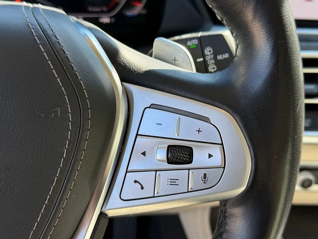 Used 2021 BMW X7 xDrive40i w/ Dynamic Handling Package image 16
