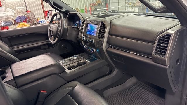 Used 2021 Ford Expedition XLT AWD/4WD image 19