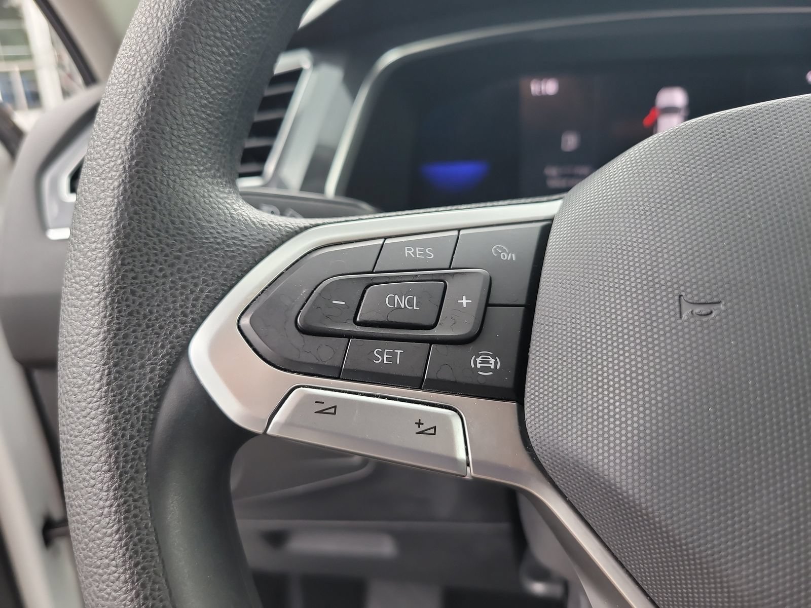 Used 2023 Volkswagen Tiguan S FWD image 28