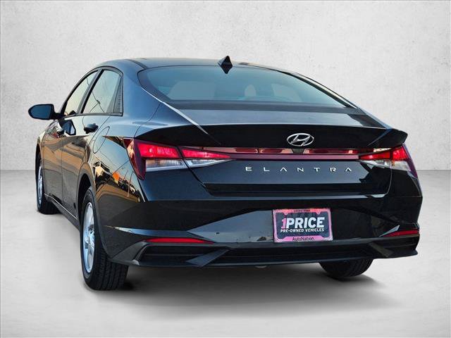 Used 2021 Hyundai Elantra SE FWD image 8