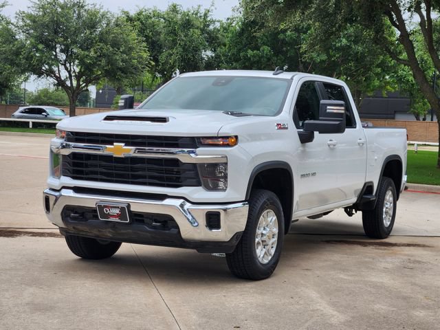 Used 2024 Chevrolet Silverado 2500 LT AWD/4WD image 12