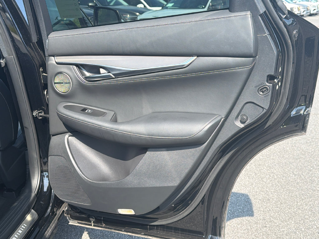 Used 2023 INFINITI QX55 Essential AWD/4WD image 18
