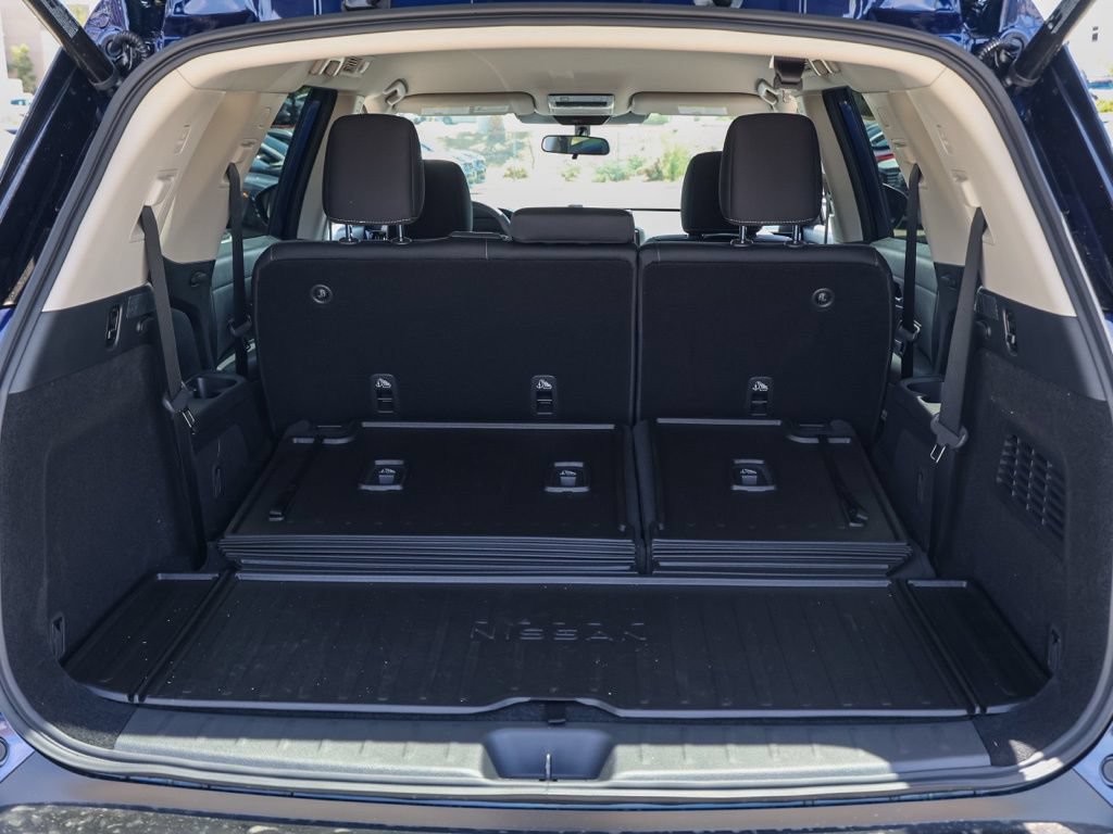 New 2026 Nissan Pathfinder SV w/ Cargo Package FWD image 17