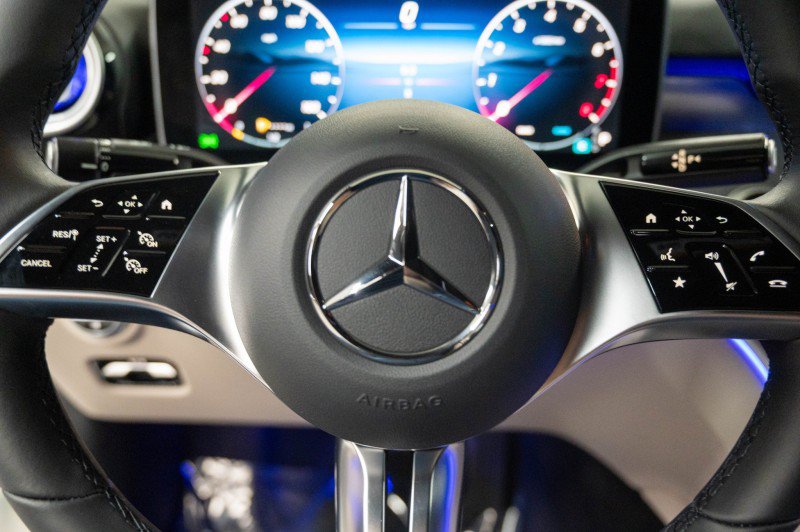 New 2026 Mercedes-Benz CLE 300 4MATIC Coupe image 21