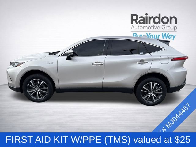 Used 2021 Toyota Venza LE w/ Carpet Mat Package (TMS) AWD/4WD image 4
