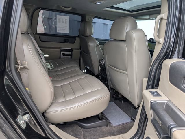 Used 2004 HUMMER H2 w/ Preferred Equipment Group AWD/4WD image 20
