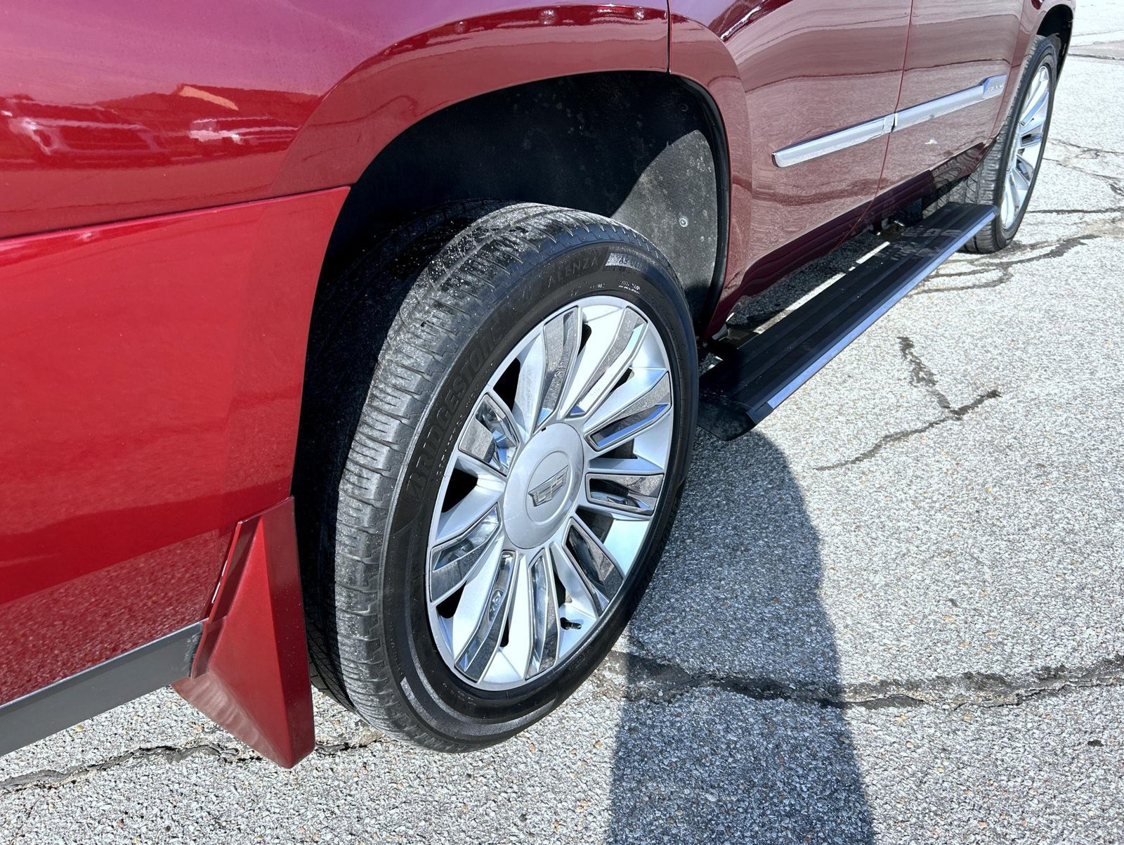 Used 2019 Cadillac Escalade Platinum AWD/4WD image 12