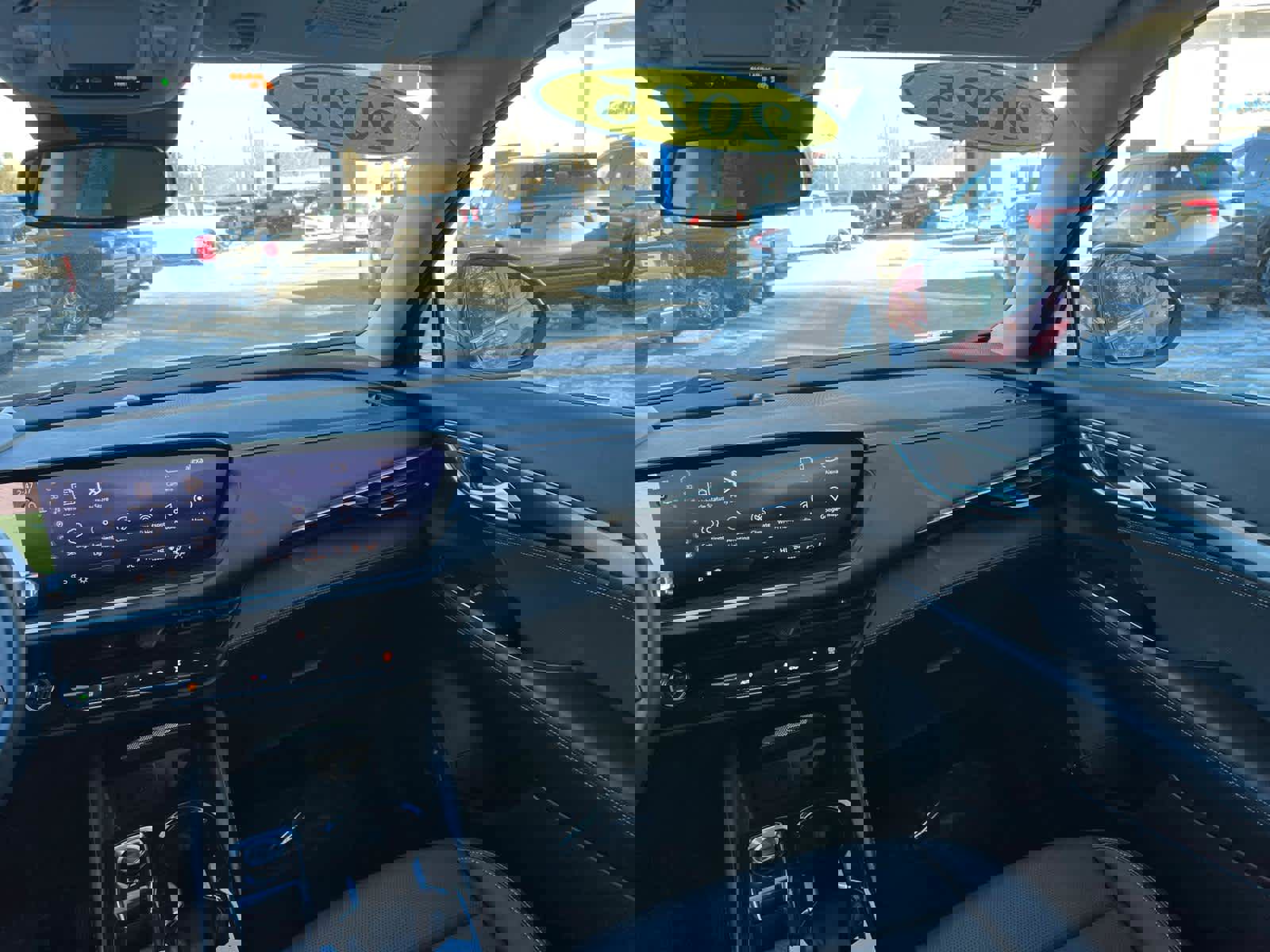 Certified 2025 Buick Envision Preferred image 36