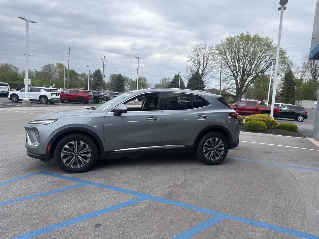 Used 2025 Buick Envision Preferred image 10