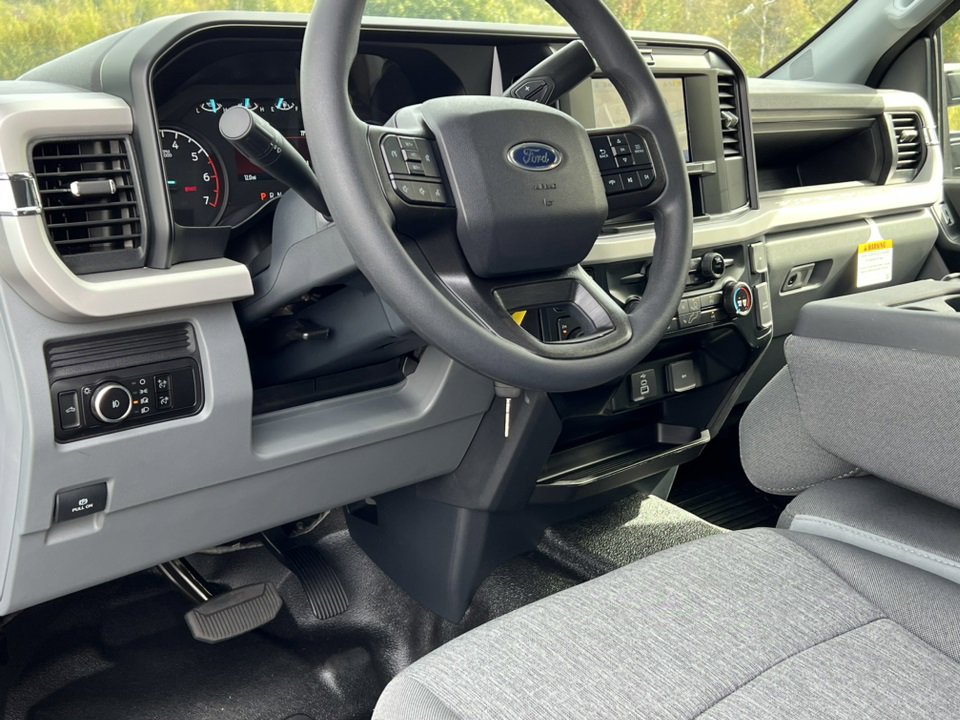 New 2026 Ford F350 4x4 SuperCab Super Duty image 18