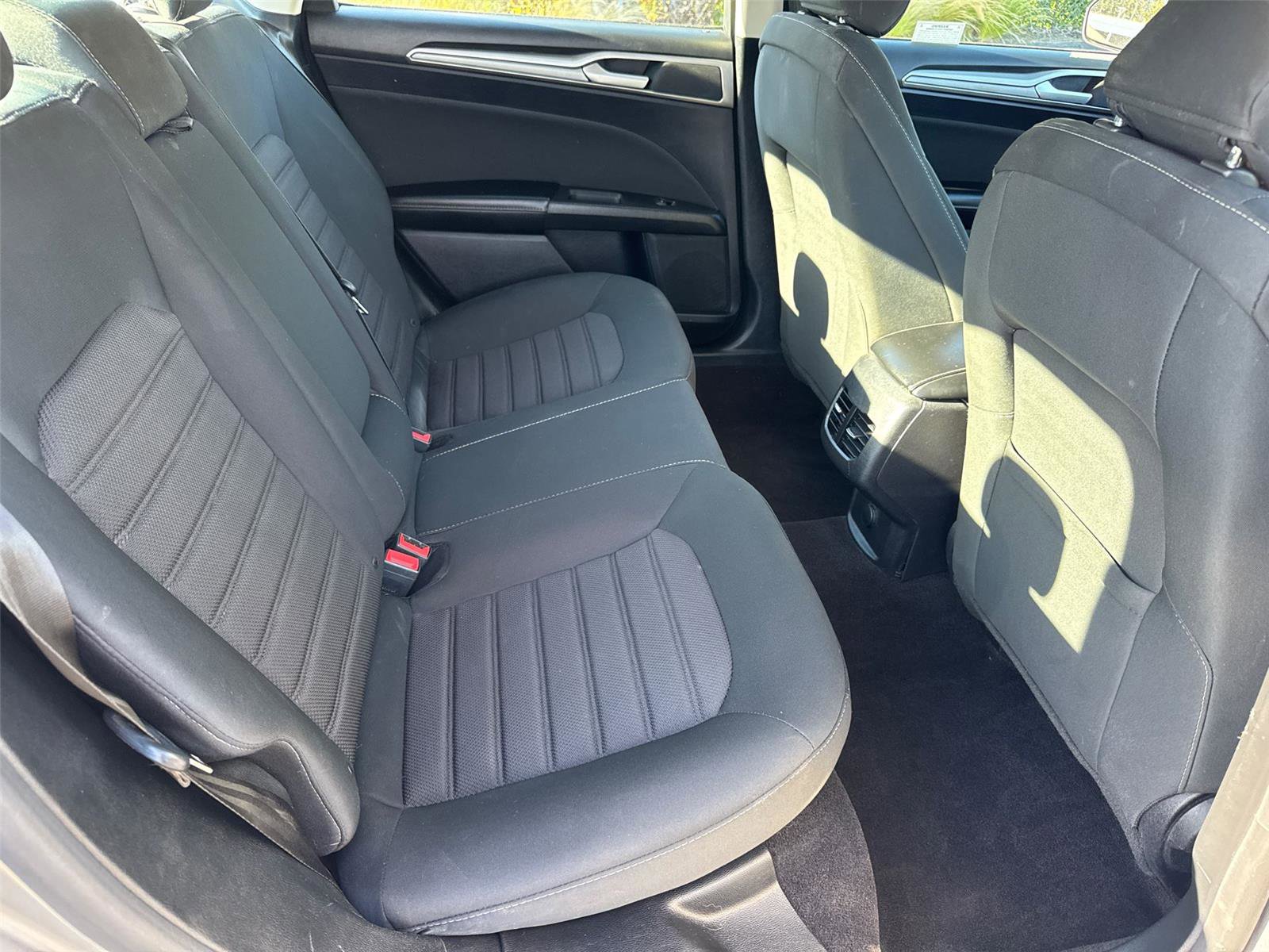 Certified 2020 Ford Fusion SE FWD image 18