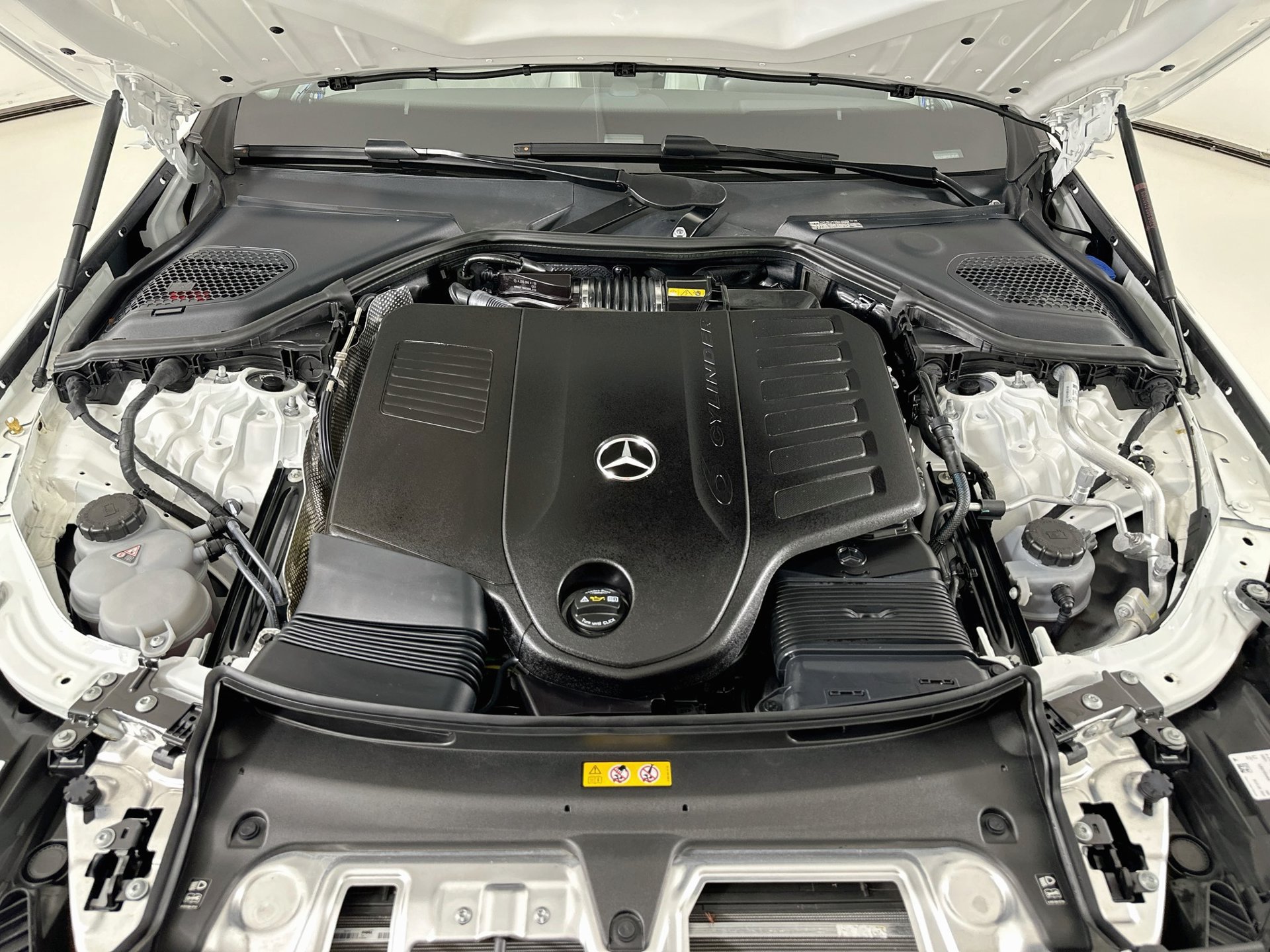 Certified 2025 Mercedes-Benz E 450 4MATIC Sedan image 33