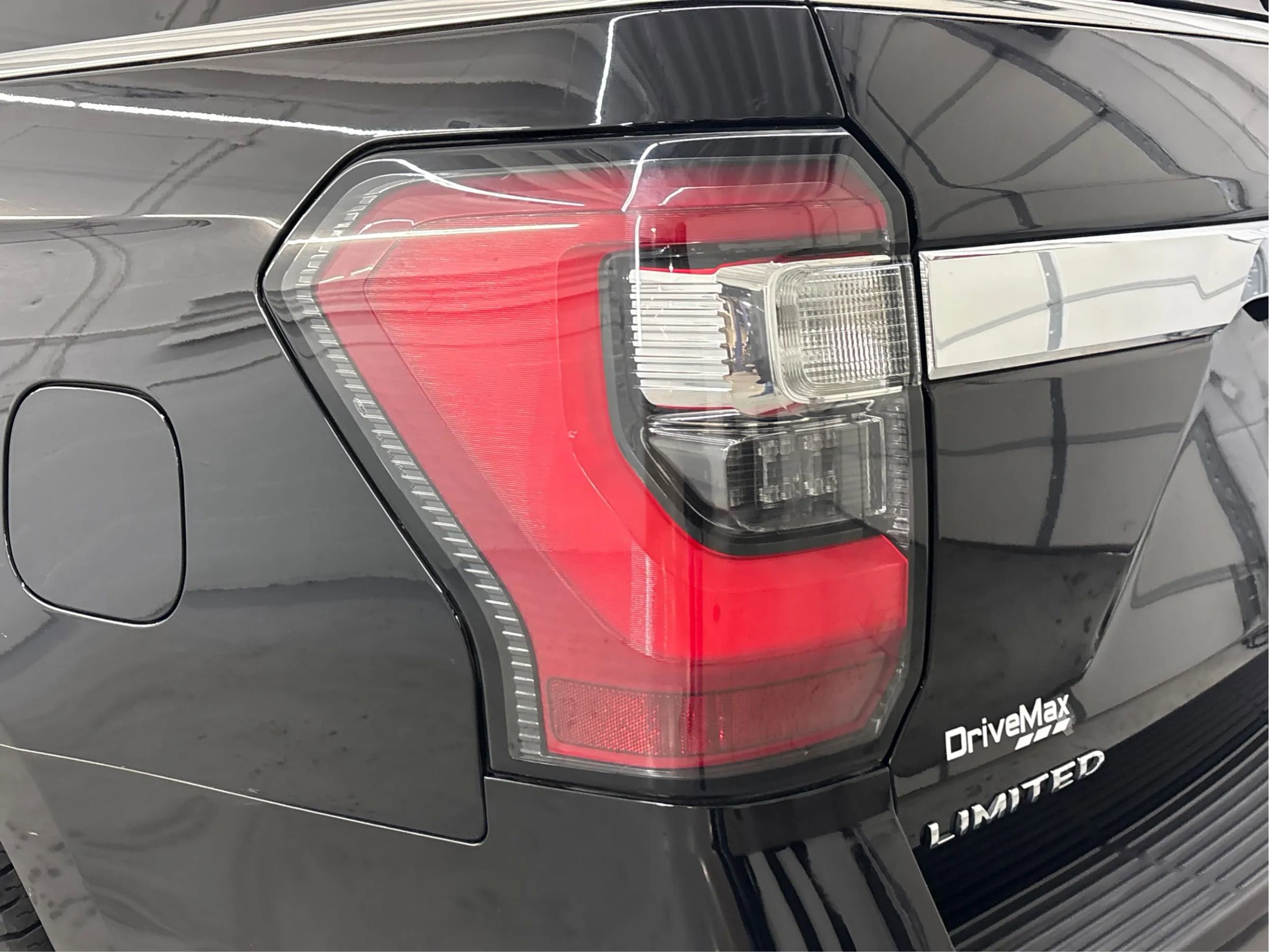 Used 2019 Ford Expedition Max Limited w/ Equipment Group 301A image 35