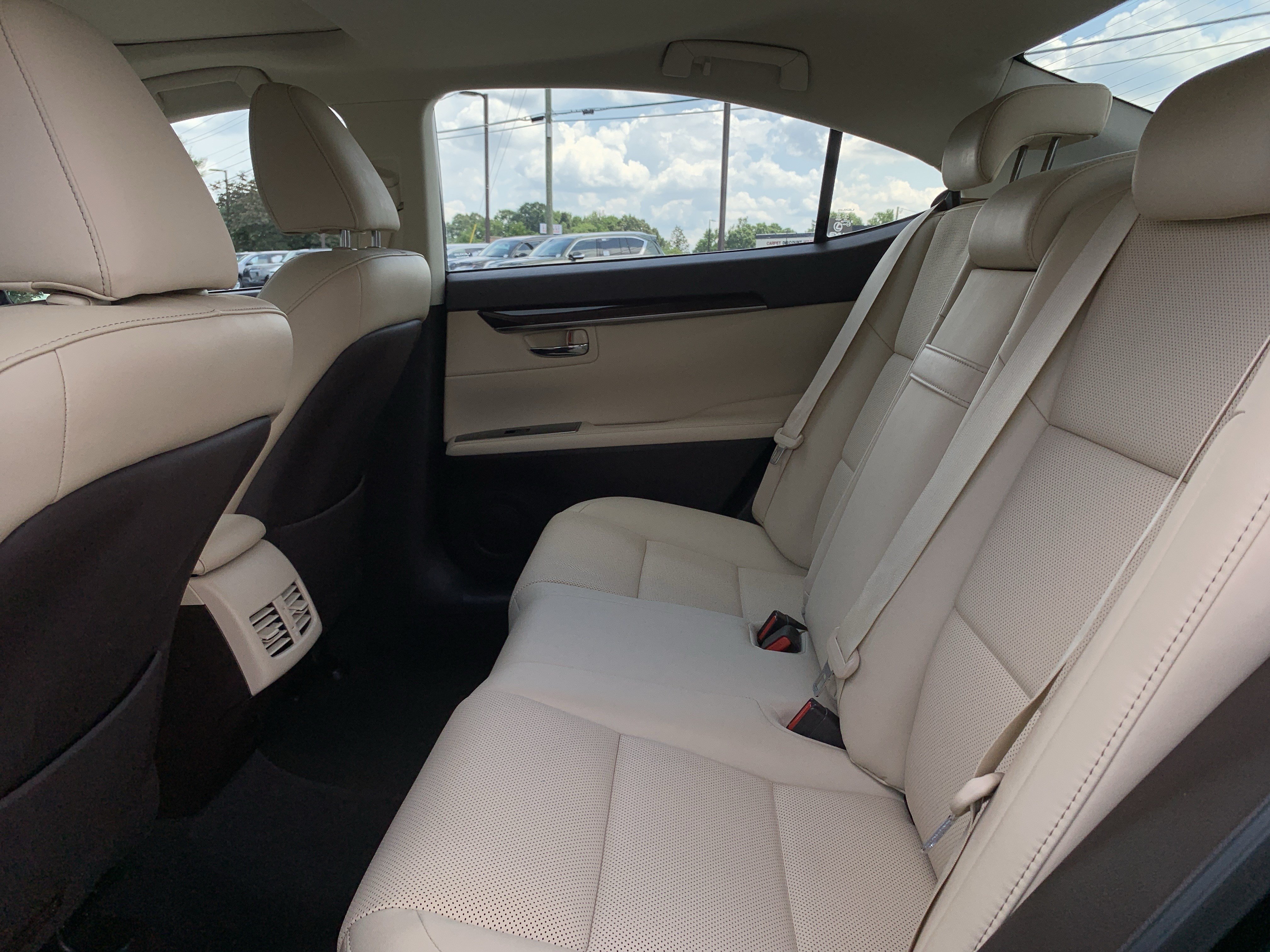 Used 2018 Lexus ES 350 w/ Navigation System Package FWD image 32