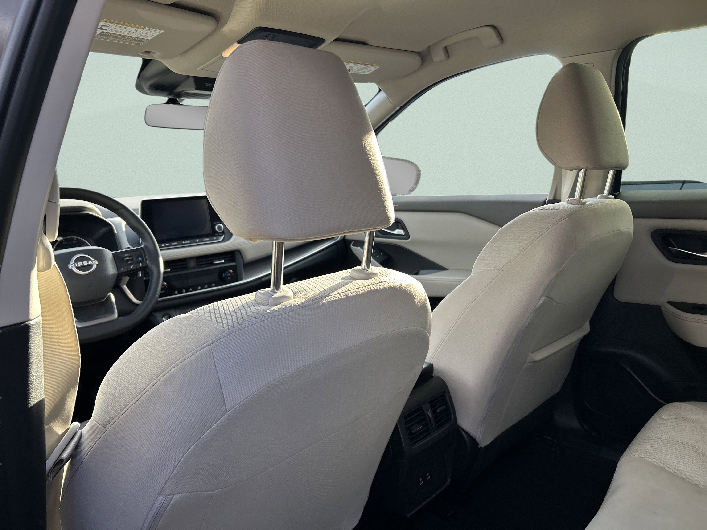 Used 2025 Nissan Rogue SV AWD/4WD image 31