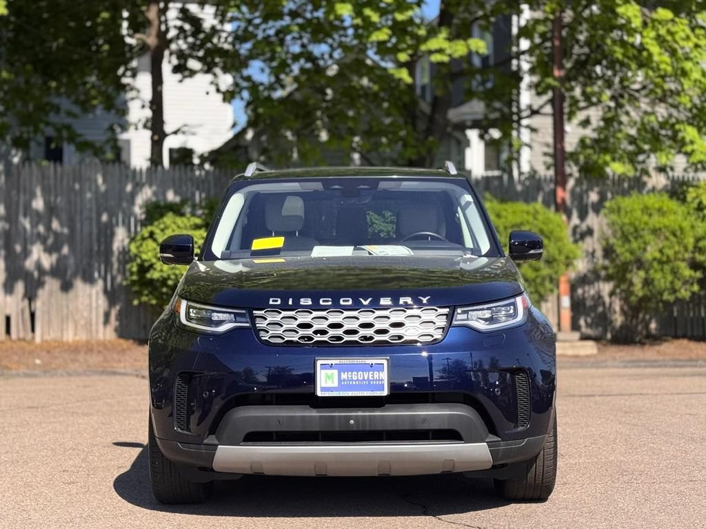 Used 2022 Land Rover Discovery S AWD/4WD image 9
