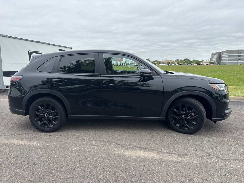 Used 2023 Honda HR-V Sport image 14