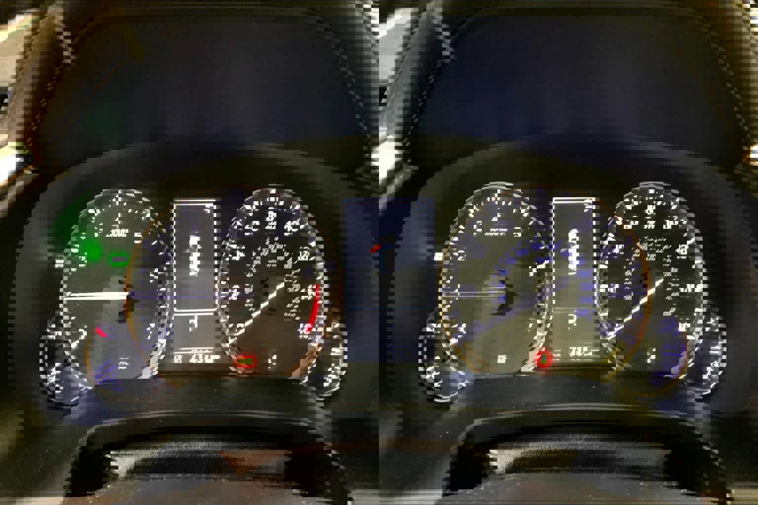 Used 2020 Lexus RX 350L Premium w/ Premium Package image 26