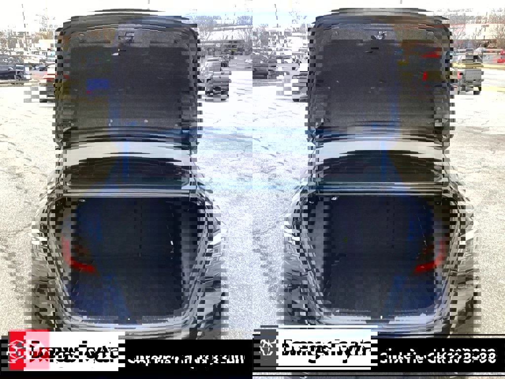 Used 2017 Toyota Yaris iA image 16