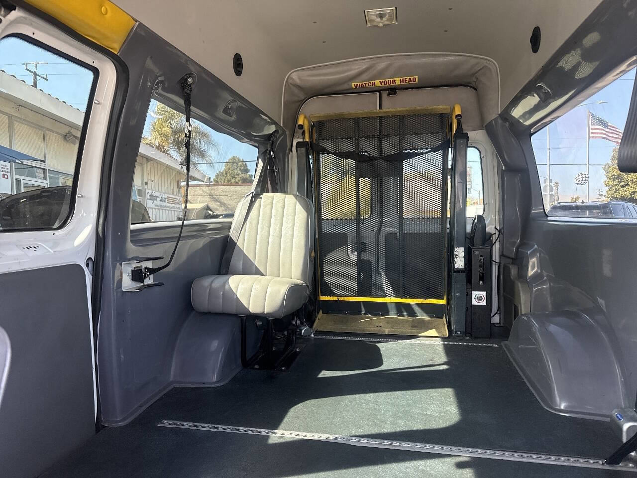 Used 2009 Ford E-150 and Econoline 150 RWD image 5