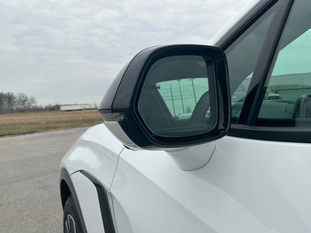 Used 2024 Chevrolet Blazer EV RS AWD/4WD image 17