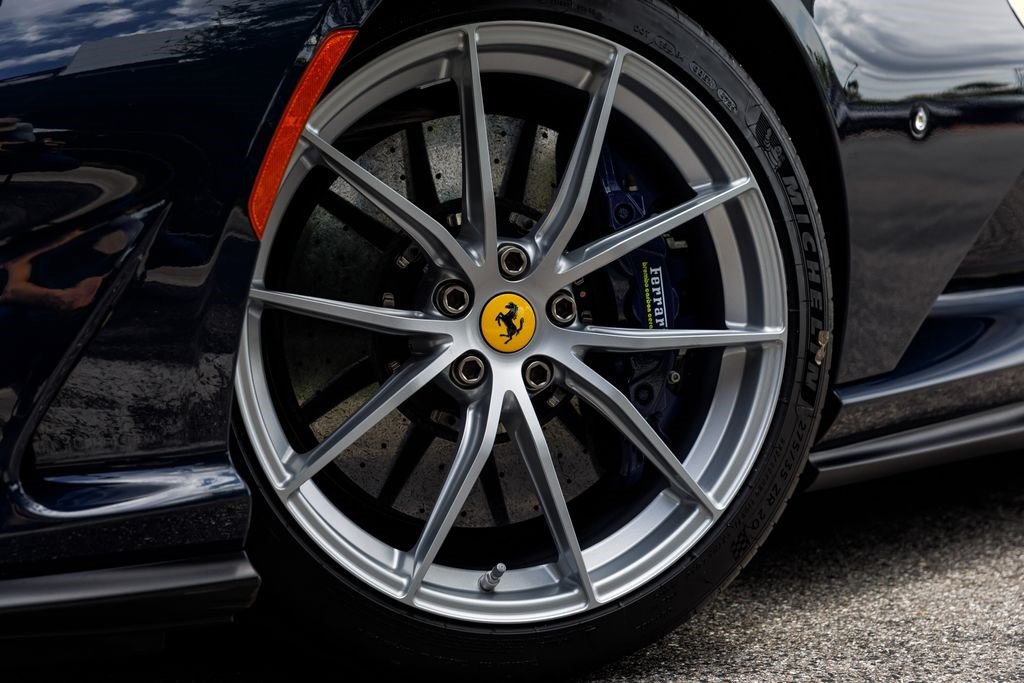 Used 2022 Ferrari 812 GTS RWD image 21