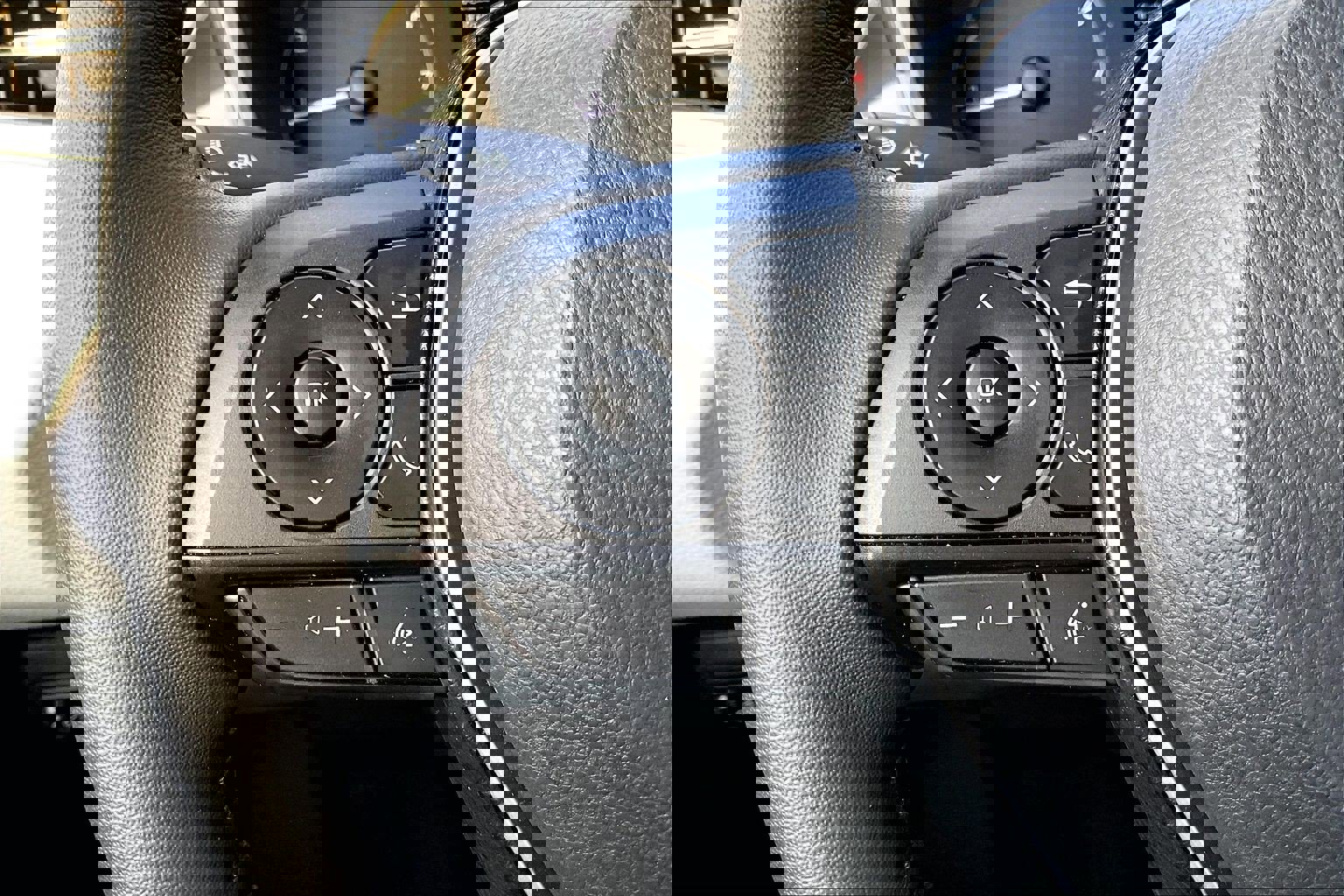 Used 2026 Toyota Corolla SE image 17