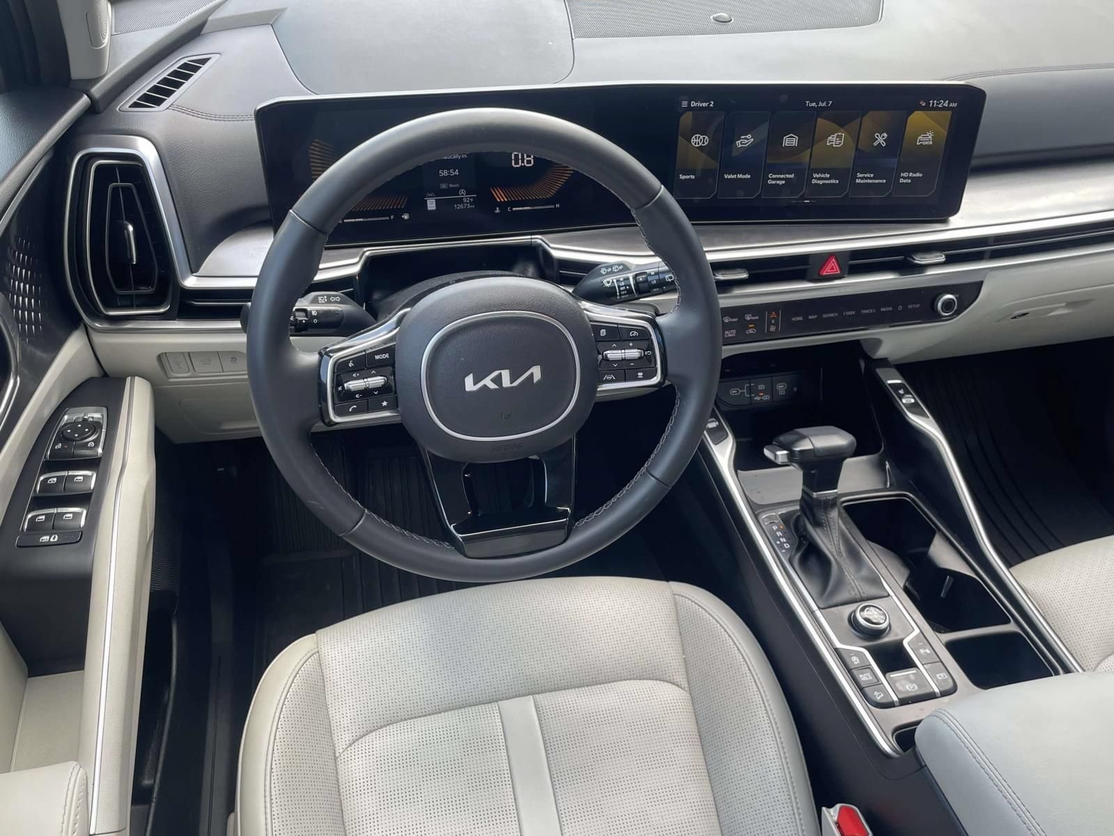 Used 2025 Kia Sorento EX FWD image 11
