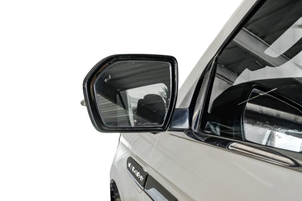 Used 2022 Lincoln Navigator L Reserve AWD/4WD image 40