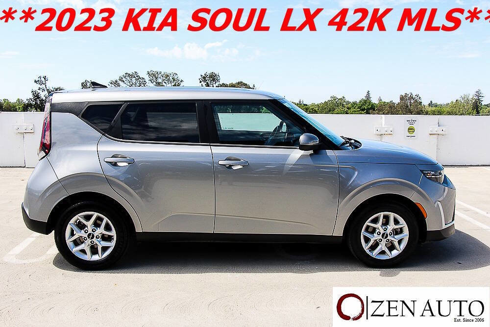 Used 2023 Kia Soul LX w/ Option Group 015 image 5