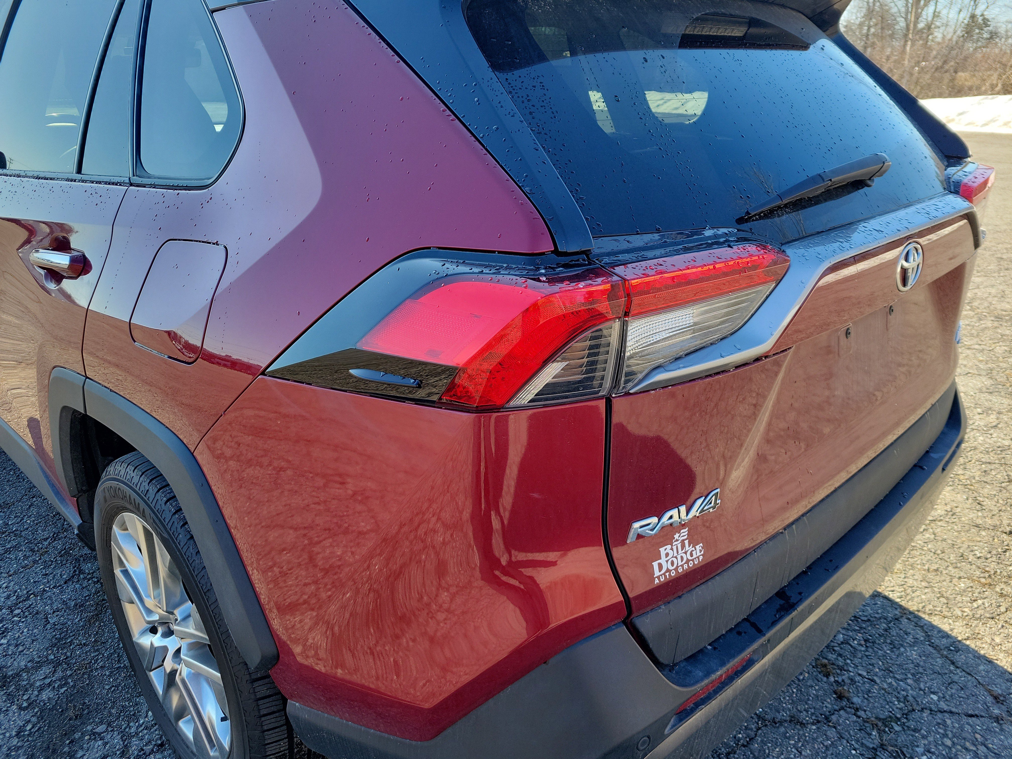 Used 2021 Toyota RAV4 Limited image 11