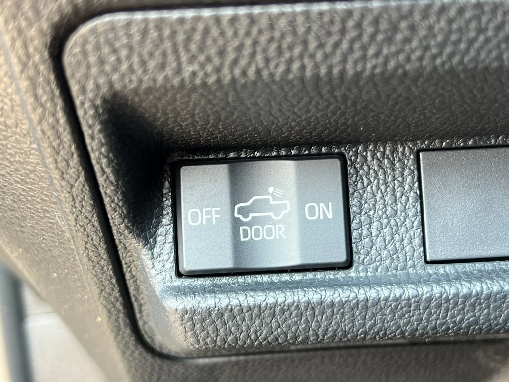 Used 2025 Toyota Tacoma TRD Off-Road w/ TRD Off Road Premium Package AWD/4WD image 27