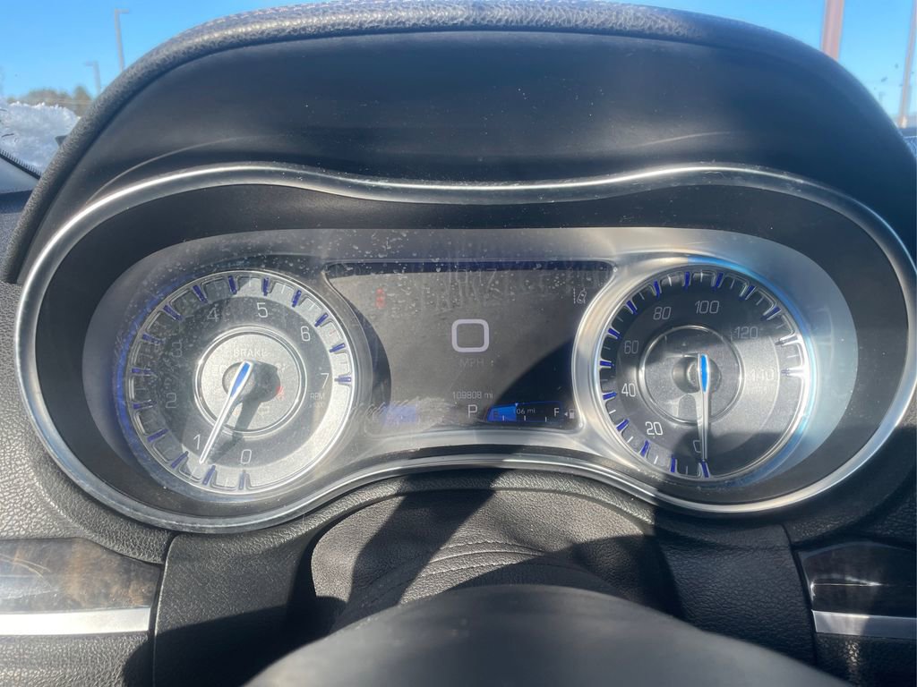 Used 2018 Chrysler 300 Limited w/ Safetytec Plus Group AWD/4WD image 13