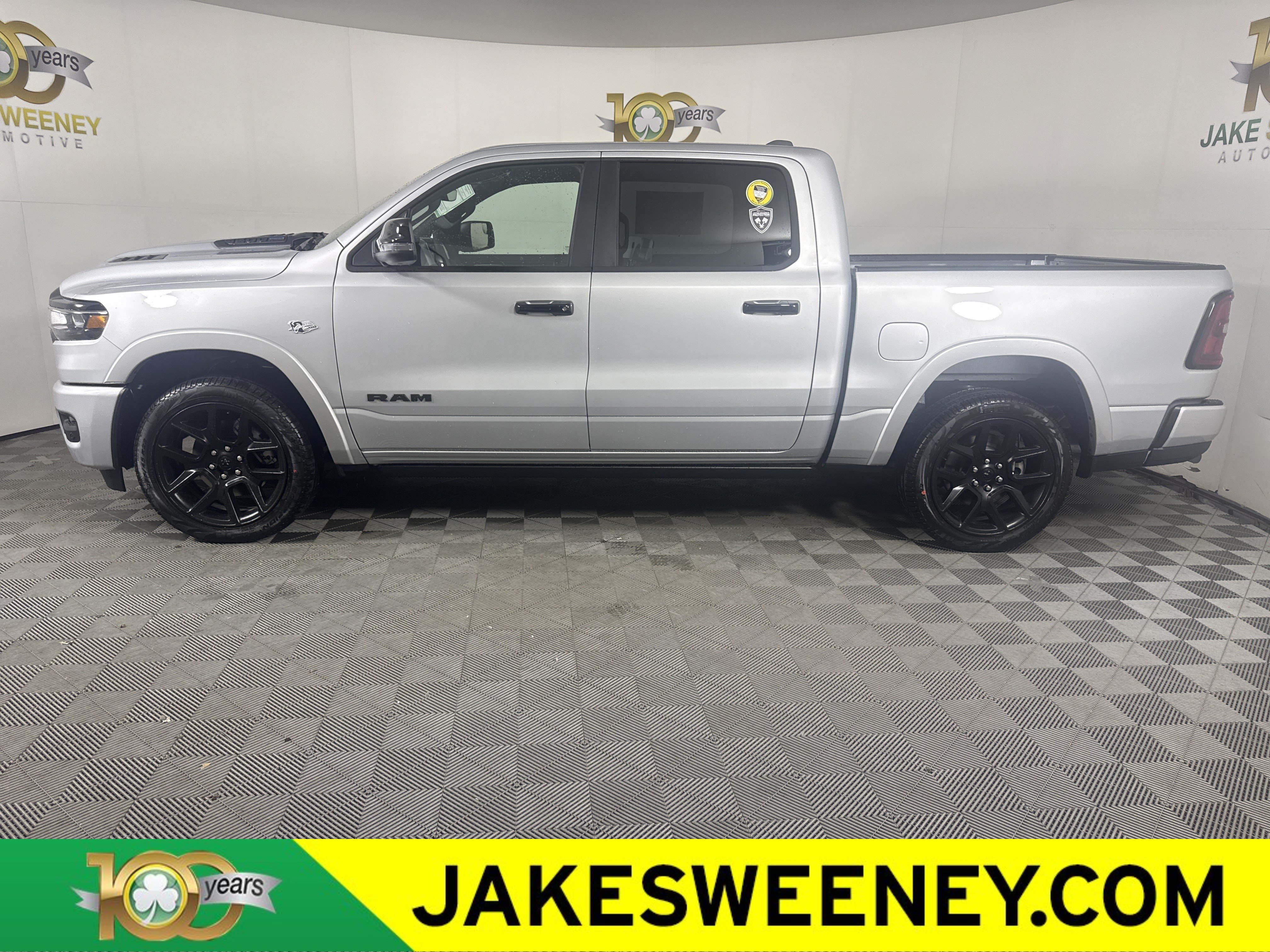 New 2026 RAM 1500 Laramie w/ Night Edition AWD/4WD image 5