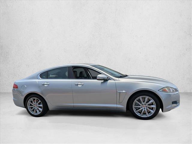 Used 2015 Jaguar XF Premium RWD image 4