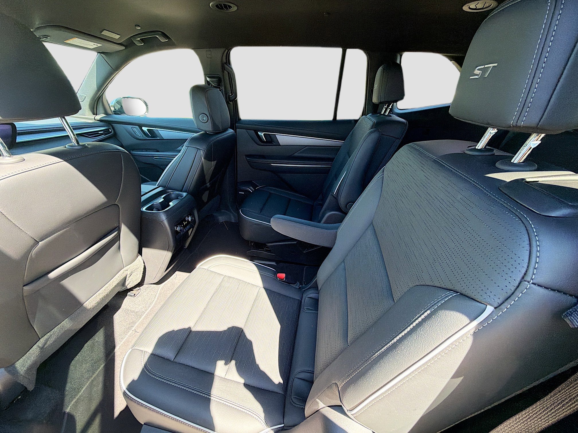 Used 2025 Buick Enclave Sport Touring image 22