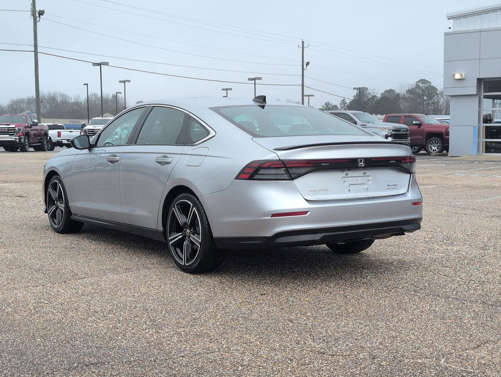 Used 2024 Honda Accord Sport image 3