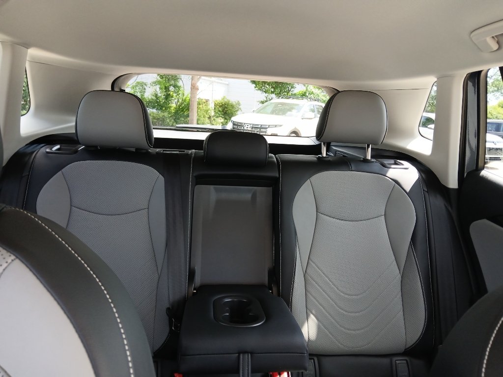 New 2026 Volkswagen Tiguan SE FWD image 22