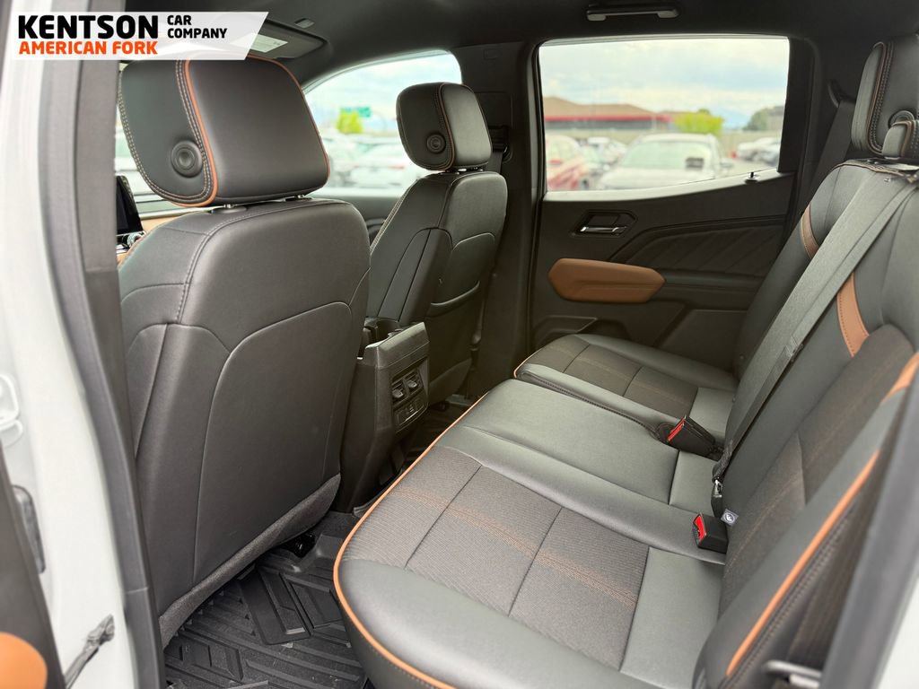 Used 2025 GMC Canyon AT4 image 34