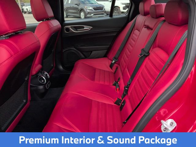 Used 2024 Alfa Romeo Giulia Veloce image 28