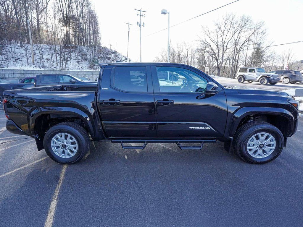 Used 2024 Toyota Tacoma SR5 image 4