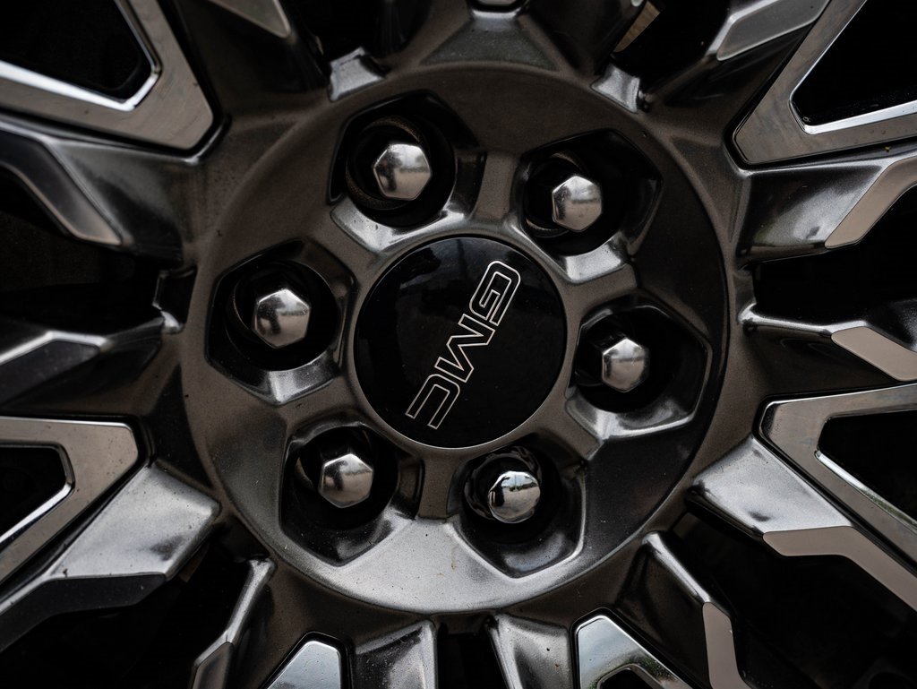 Used 2024 GMC Yukon Denali Ultimate image 8