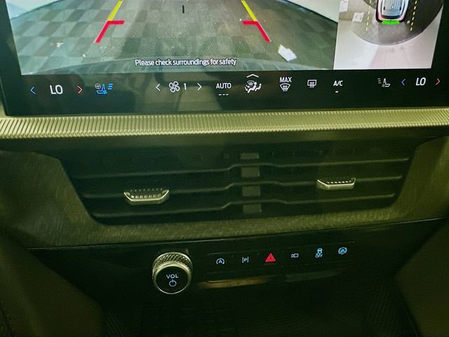 Used 2025 Ford Explorer Platinum w/ LUX Leather Package image 19