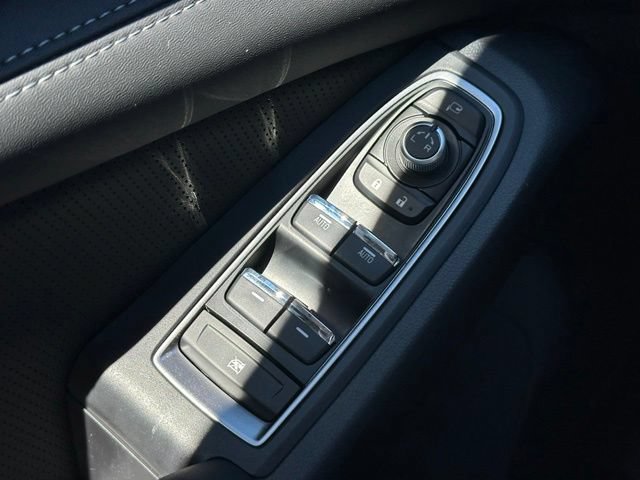 Used 2025 Subaru Ascent Touring AWD/4WD image 27