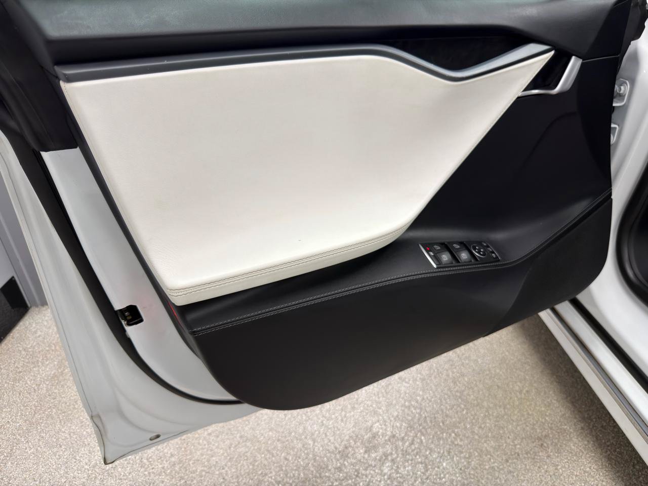 Used 2020 Tesla Model S AWD image 14