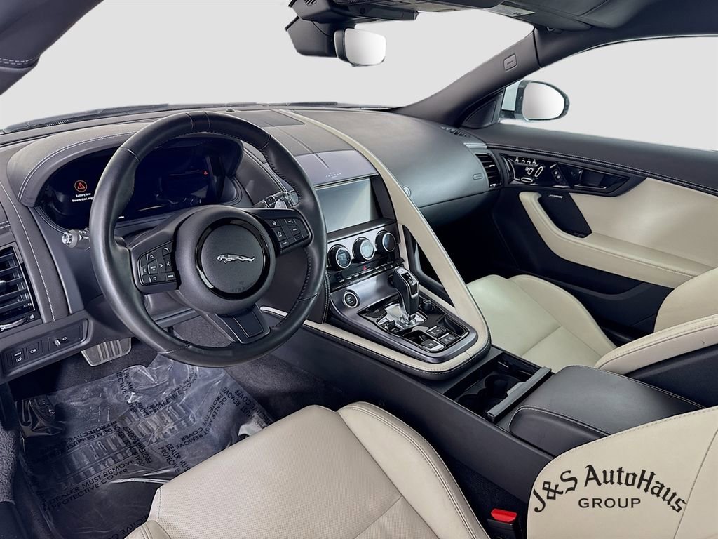 Used 2022 Jaguar F-TYPE Coupe image 30