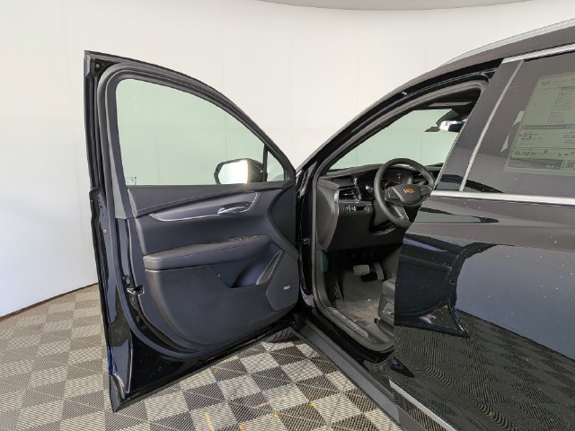 New 2026 Cadillac XT5 Luxury w/ LPO, Floor Liner Package AWD/4WD image 11