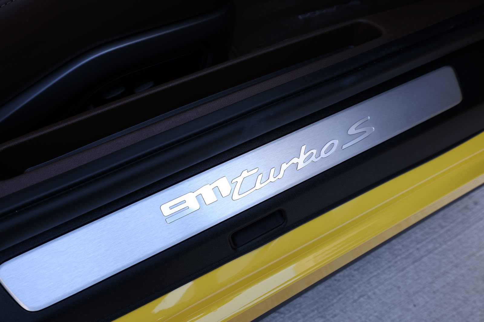 Used 2022 Porsche 911 Turbo S AWD/4WD image 33