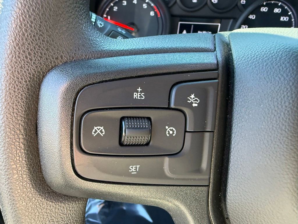 Used 2025 Chevrolet Silverado 1500 Custom image 24