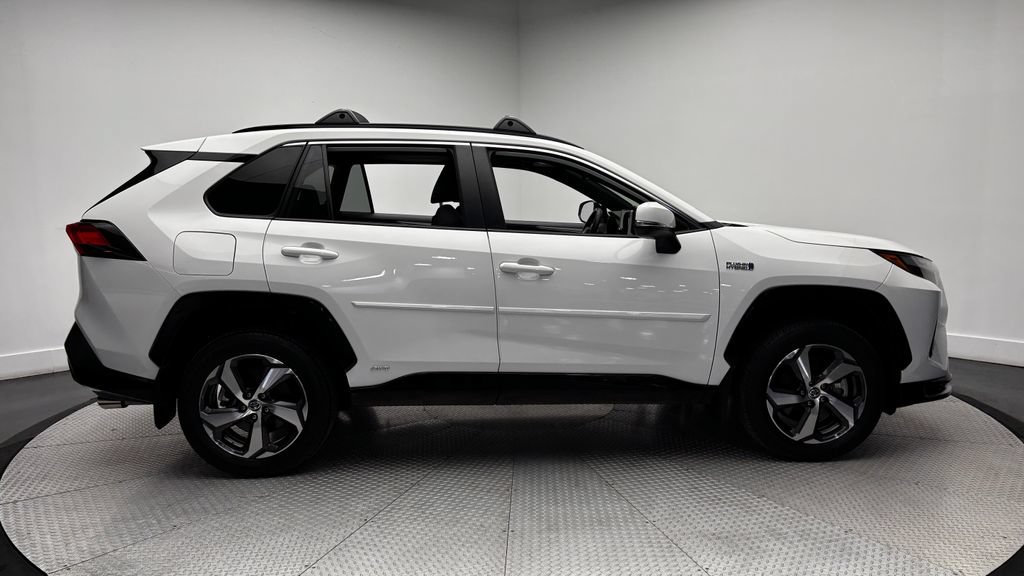 Used 2023 Toyota RAV4 SE w/ Weather & Moonroof Package AWD/4WD image 46